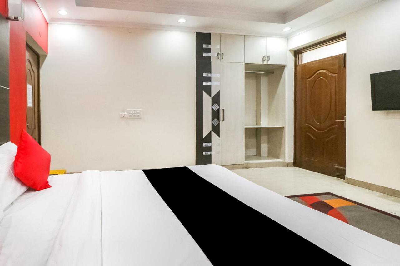 Capital O Hotel Bms Near Appu Ghar Gurgaon Exteriör bild