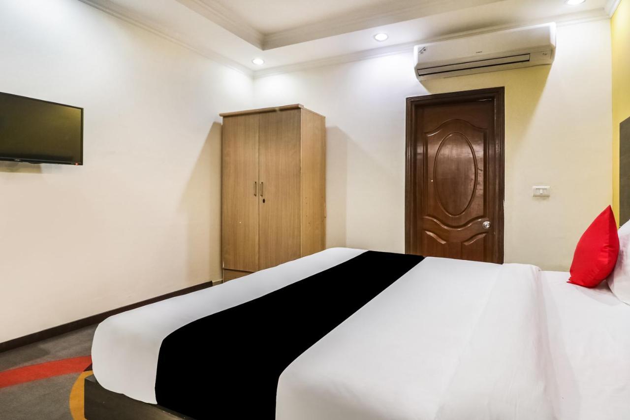 Capital O Hotel Bms Near Appu Ghar Gurgaon Exteriör bild