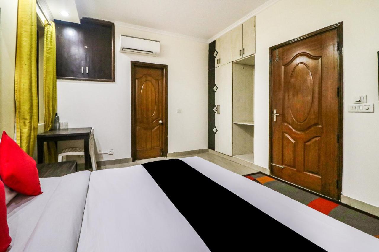 Capital O Hotel Bms Near Appu Ghar Gurgaon Exteriör bild